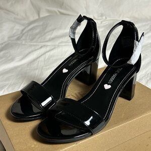 Steve Madden Lids Patent Black Heel